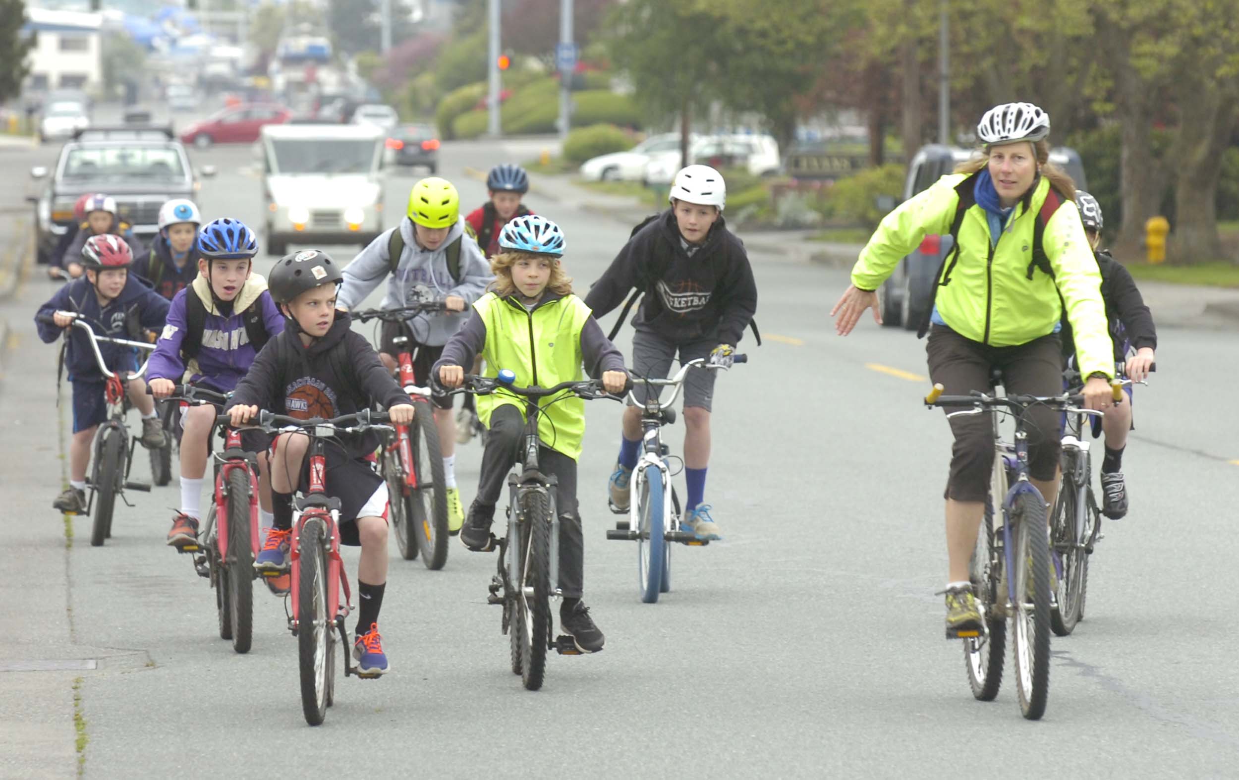 Activity community. Cycling to School. Bike School. Cycle to School. Ride a Bike to School.